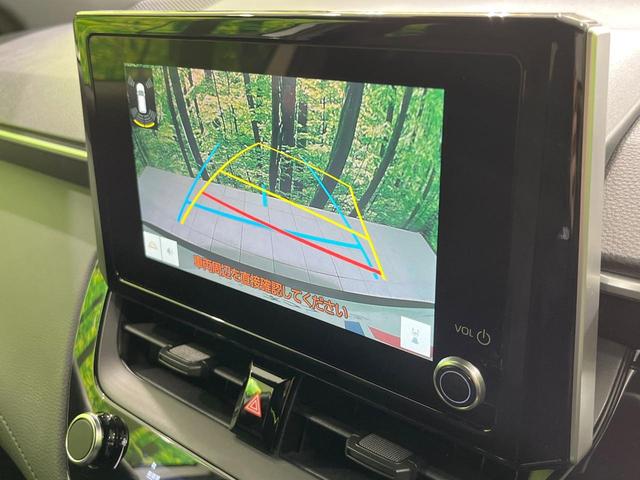 カローラクロス ハイブリッド　Ｇ　４ＷＤ　純正ディスプレイオーディオ　バックカメラ　寒冷地仕様　衝突被害軽減システム　レーダークルーズ　禁煙　ドラレコ　コーナーセンサー　スマートキー　ＬＥＤヘッド　ビルトインＥＴＣ　オートハイビーム（4枚目）