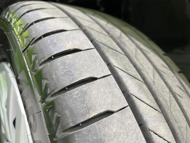 カローラクロス ハイブリッド　Ｇ　４ＷＤ　純正ディスプレイオーディオ　バックカメラ　寒冷地仕様　衝突被害軽減システム　レーダークルーズ　禁煙　ドラレコ　コーナーセンサー　スマートキー　ＬＥＤヘッド　ビルトインＥＴＣ　オートハイビーム（25枚目）