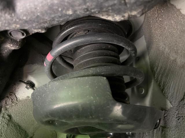 カローラクロス ハイブリッド　Ｇ　４ＷＤ　純正ディスプレイオーディオ　バックカメラ　寒冷地仕様　衝突被害軽減システム　レーダークルーズ　禁煙　ドラレコ　コーナーセンサー　スマートキー　ＬＥＤヘッド　ビルトインＥＴＣ　オートハイビーム（26枚目）