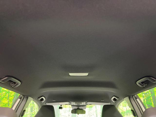 カローラクロス ハイブリッド　Ｇ　４ＷＤ　純正ディスプレイオーディオ　バックカメラ　寒冷地仕様　衝突被害軽減システム　レーダークルーズ　禁煙　ドラレコ　コーナーセンサー　スマートキー　ＬＥＤヘッド　ビルトインＥＴＣ　オートハイビーム（35枚目）