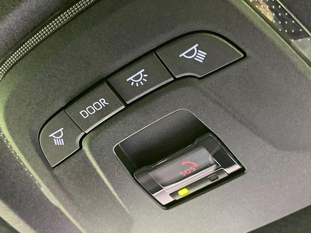 カローラクロス ハイブリッド　Ｇ　４ＷＤ　純正ディスプレイオーディオ　バックカメラ　寒冷地仕様　衝突被害軽減システム　レーダークルーズ　禁煙　ドラレコ　コーナーセンサー　スマートキー　ＬＥＤヘッド　ビルトインＥＴＣ　オートハイビーム（65枚目）