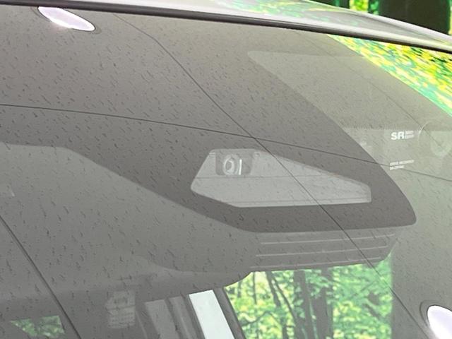 カローラクロス ハイブリッド　Ｇ　４ＷＤ　純正ディスプレイオーディオ　バックカメラ　寒冷地仕様　衝突被害軽減システム　レーダークルーズ　禁煙　ドラレコ　コーナーセンサー　スマートキー　ＬＥＤヘッド　ビルトインＥＴＣ　オートハイビーム（69枚目）