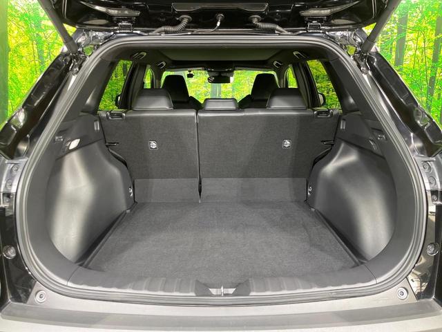 カローラクロス ハイブリッド Z 4WD 純正10.5インチディスプレイオーディオ 全周囲カメラ 寒冷地仕様 レーダークルーズ 禁煙車 電動リアゲート ハーフレザーシート パワーシート ドラレコ コーナーセンサー LEDヘッド(12枚目)