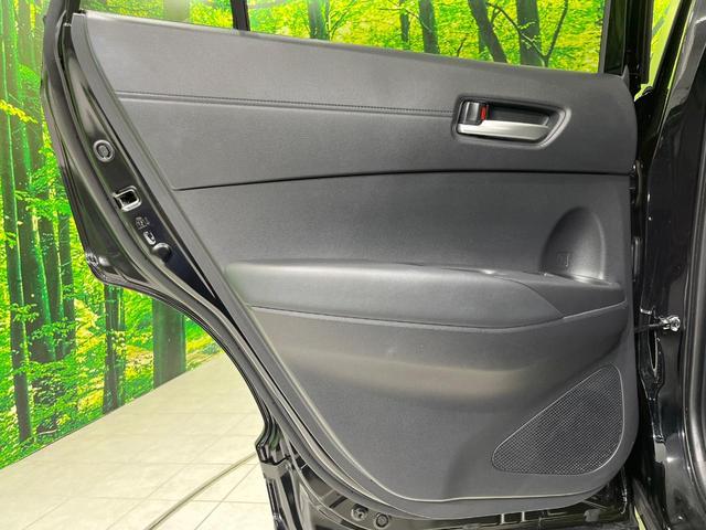 カローラクロス ハイブリッド Z 4WD 純正10.5インチディスプレイオーディオ 全周囲カメラ 寒冷地仕様 レーダークルーズ 禁煙車 電動リアゲート ハーフレザーシート パワーシート ドラレコ コーナーセンサー LEDヘッド(36枚目)