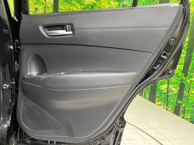 カローラクロス ハイブリッド Z 4WD 純正10.5インチディスプレイオーディオ 全周囲カメラ 寒冷地仕様 レーダークルーズ 禁煙車 電動リアゲート ハーフレザーシート パワーシート ドラレコ コーナーセンサー LEDヘッド(39枚目)