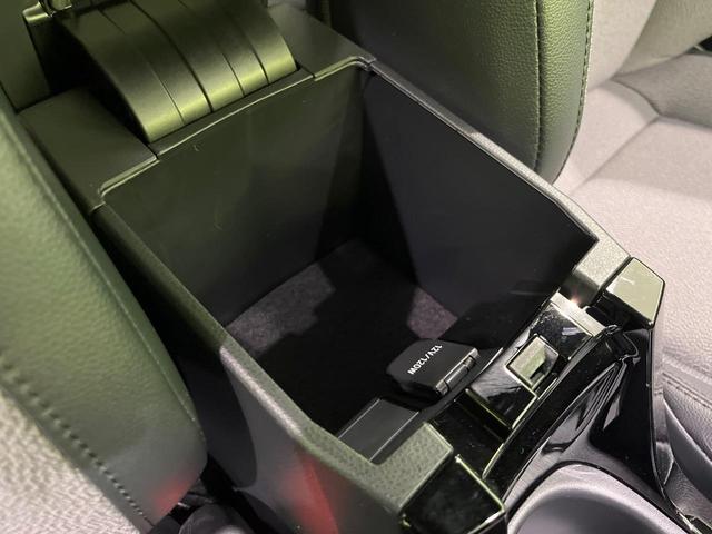 カローラクロス ハイブリッド Z 4WD 純正10.5インチディスプレイオーディオ 全周囲カメラ 寒冷地仕様 レーダークルーズ 禁煙車 電動リアゲート ハーフレザーシート パワーシート ドラレコ コーナーセンサー LEDヘッド(44枚目)