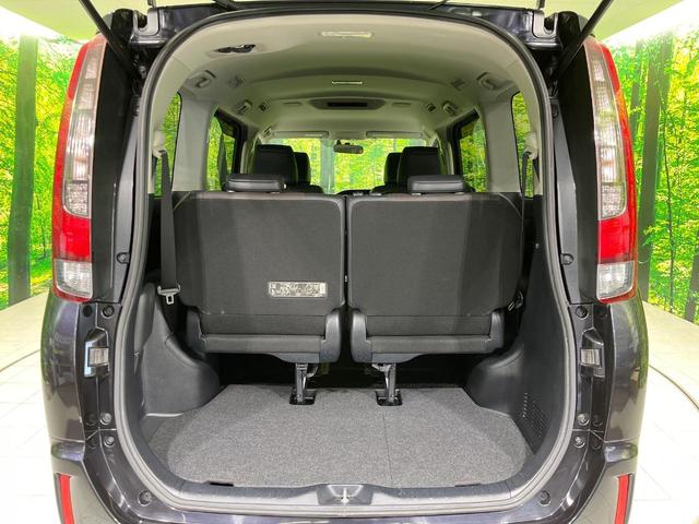 エスクァイア ハイブリッドGi 両側電動スライド 純正9型ナビ バックカメラ 禁煙車 合皮シート 寒冷地仕様 スマートキー LEDヘッド ビルトインETC クルコン デュアルエアコン Bluetooth CD DVD再生 フルセグ(13枚目)