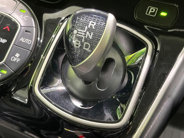 エスクァイア ハイブリッドGi 両側電動スライド 純正9型ナビ バックカメラ 禁煙車 合皮シート 寒冷地仕様 スマートキー LEDヘッド ビルトインETC クルコン デュアルエアコン Bluetooth CD DVD再生 フルセグ(65枚目)