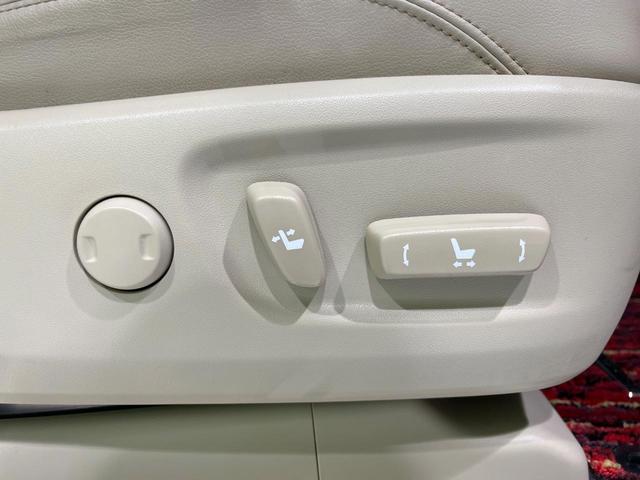 ランドクルーザープラド TX Lパッケージ 4WD MODELLISTAエアロ サンルーフ 9型ナビ バックカメラ 寒冷地仕様 レーダークルーズ 禁煙車 前席シートエアコン 前席シートヒーター 前席パワーシート レザー調シート(8枚目)