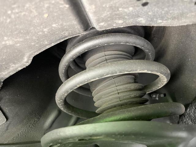 ハリアーハイブリッド プレミアム　アドバンスドパッケージ　４ＷＤ　サンルーフ　純正ＪＢＬサウンドナビ　全周囲カメラ　寒冷地仕様　衝突被害軽減システム　レーダークルーズ　禁煙車　電動リアゲート　パワーシート　コーナーセンサー　ＬＥＤヘッド（63枚目）