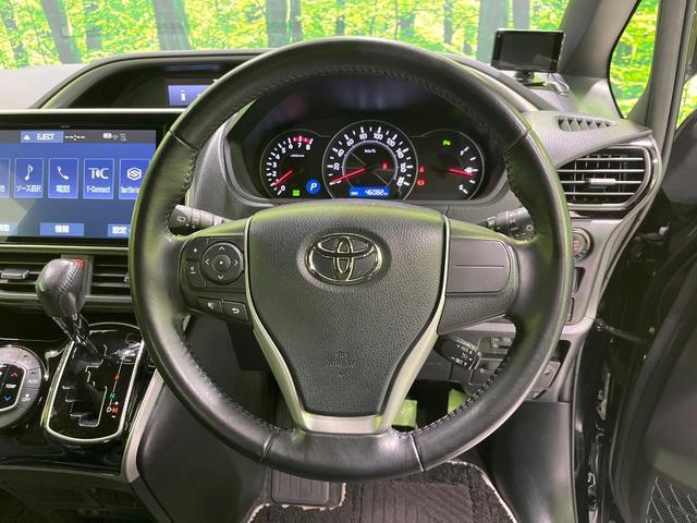 ヴォクシー ＺＳ　禁煙車　４ＷＤ　バックカメラ　衝突被害軽減システム　コーナーセンサー　クルコン　車線逸脱警報　スマートキー　ビルトインＥＴＣ　両側電動ドア　ＬＥＤヘッド　オートライト　オートハイビーム（12枚目）