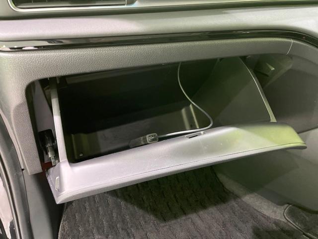 オデッセイハイブリッド e:HEVアブソルート・EX 両側電動スライドドア 純正9型SDナビ 後席モニター 全周囲カメラ 衝突被害軽減システム レーダークルーズ 電動リアゲート レザーシート コーナーセンサー LEDヘッド ETC2.0 車線逸脱警報(43枚目)