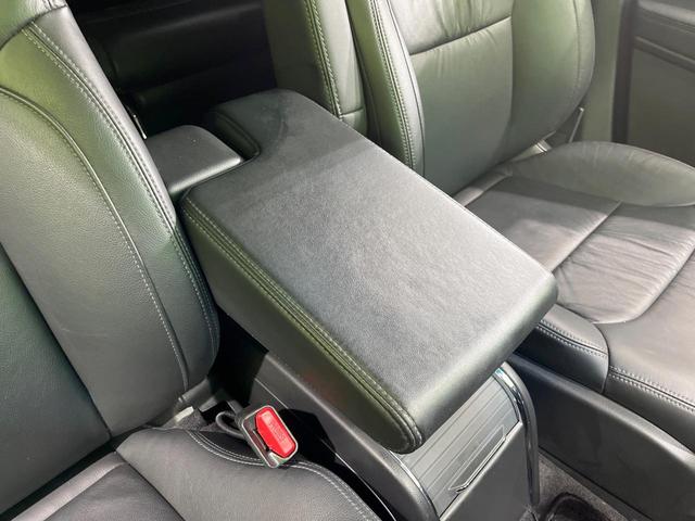 オデッセイハイブリッド e:HEVアブソルート・EX 両側電動スライドドア 純正9型SDナビ 後席モニター 全周囲カメラ 衝突被害軽減システム レーダークルーズ 電動リアゲート レザーシート コーナーセンサー LEDヘッド ETC2.0 車線逸脱警報(59枚目)