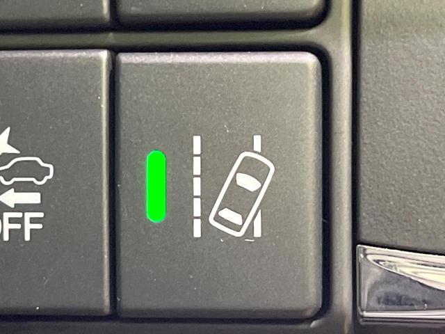 オデッセイハイブリッド e:HEVアブソルート・EX 両側電動スライドドア 純正9型SDナビ 後席モニター 全周囲カメラ 衝突被害軽減システム レーダークルーズ 電動リアゲート レザーシート コーナーセンサー LEDヘッド ETC2.0 車線逸脱警報(69枚目)