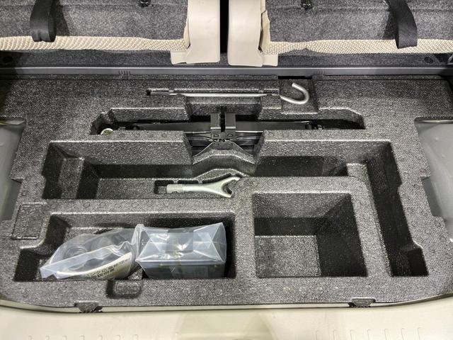 タント X 電動スライドドア 禁煙車 スマートキー オートライト オートエアコン ロールシェード 14インチアルミホイール 横滑り防止 CD(28枚目)