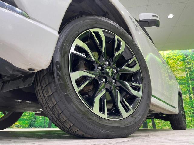 アウトランダーPHEV Gリミテッドエディション 4WD 純正SDナビ バックカメラ 衝突被害軽減システム レーダークルーズ 禁煙車 ハーフレザーシート パワーシート シートヒーター ドラレコ コーナーセンサー LEDヘッド ETC オートハイビーム(14枚目)