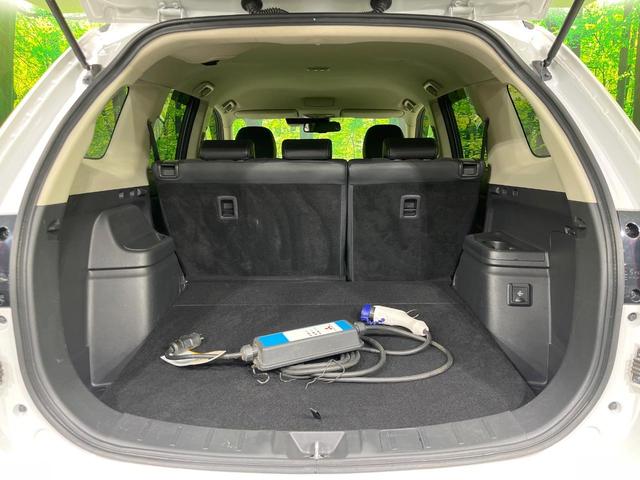 アウトランダーPHEV Gリミテッドエディション 4WD 純正SDナビ バックカメラ 衝突被害軽減システム レーダークルーズ 禁煙車 ハーフレザーシート パワーシート シートヒーター ドラレコ コーナーセンサー LEDヘッド ETC オートハイビーム(35枚目)