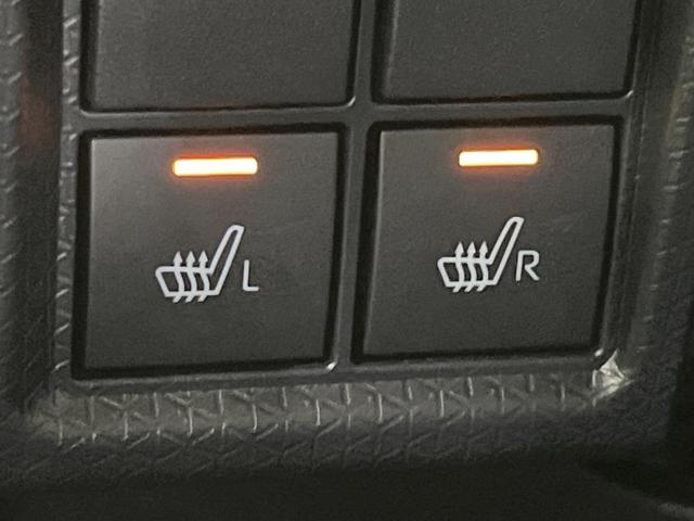 タント カスタムX 4WD 届出済未使用車 両側電動スライドドア 衝突被害軽減システム ハーフレザーシート コーナーセンサー スマートキー LEDヘッド オートハイビーム 車線逸脱警報 オートライト オートエアコン(5枚目)