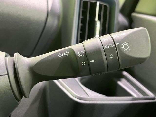 タント カスタムX 4WD 届出済未使用車 両側電動スライドドア 衝突被害軽減システム ハーフレザーシート コーナーセンサー スマートキー LEDヘッド オートハイビーム 車線逸脱警報 オートライト オートエアコン(52枚目)