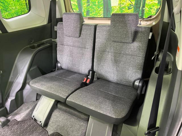 シエンタ ハイブリッドＺ　両側電動スライド　全周囲カメラ　衝突被害軽減システム　レーダークルーズ　禁煙車　コーナーセンサー　スマートキー　ＬＥＤヘッド　ビルトインＥＴＣ　ブラインドスポットモニター　車線逸脱警報　オートライト（23枚目）