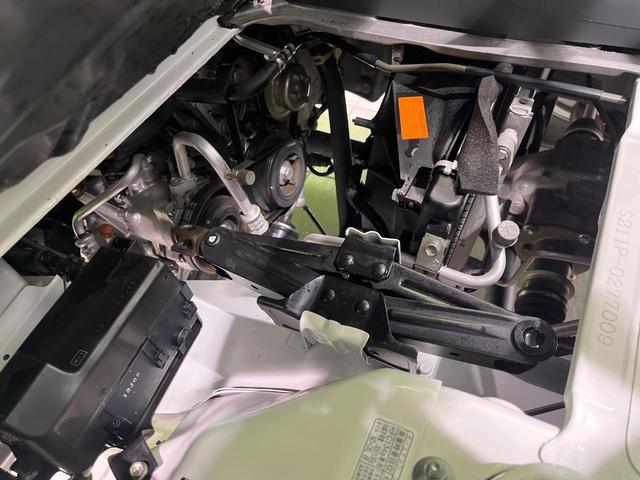 親切・丁寧な専門メカニックスタッフが応対！・車検・点検整備・事故等の修理などアフターサービスも安心。お車のカスタマイズもネクステージのサービススタッフまでご相談ください！