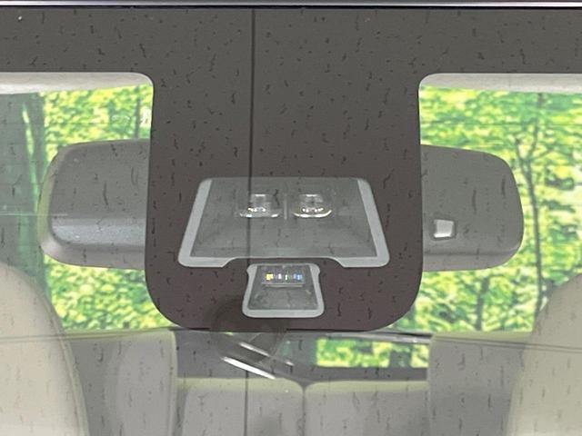 デイズルークス X 4WD 禁煙車 エマージェンシーブレーキ SDナビ 全周囲カメラ 両側スライドドアドア シートヒーター Bluetooth アイドリングストップ スマートキー オートエアコン 横滑り防止装置(3枚目)