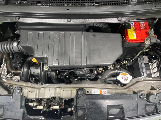 デイズルークス X 4WD 禁煙車 エマージェンシーブレーキ SDナビ 全周囲カメラ 両側スライドドアドア シートヒーター Bluetooth アイドリングストップ スマートキー オートエアコン 横滑り防止装置(18枚目)