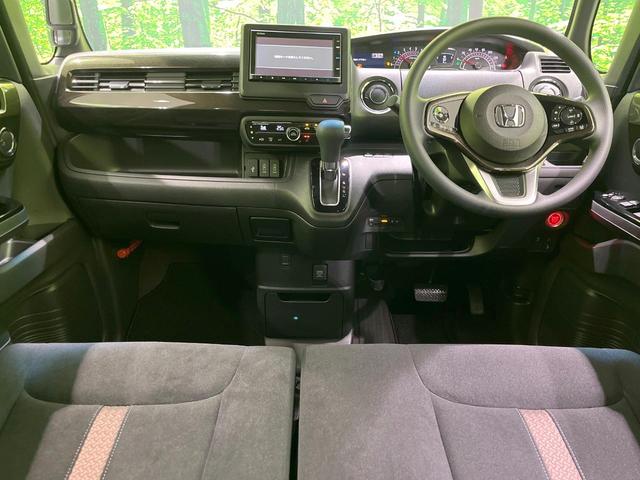 N-BOXカスタム G・Lホンダセンシング 4WD 電動スライドドア 純正SDナビ バックカメラ 衝突被害軽減システム レーダークルーズ 禁煙車 コーナーセンサー スマートキー LEDヘッド ビルトインETC 車線逸脱警報 オートライト(2枚目)