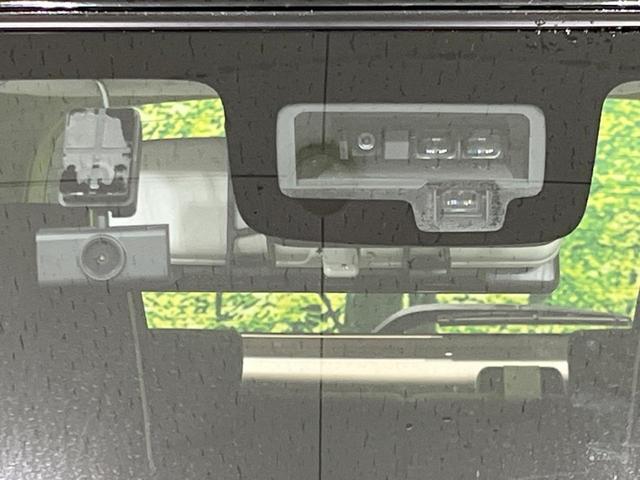 【スズキ　セーフティサポート】走行中に前方の車両等を認識し、衝突しそうな時は警報とブレーキで衝突回避と被害軽減をアシスト。より安全にドライブをお楽しみいただけます。