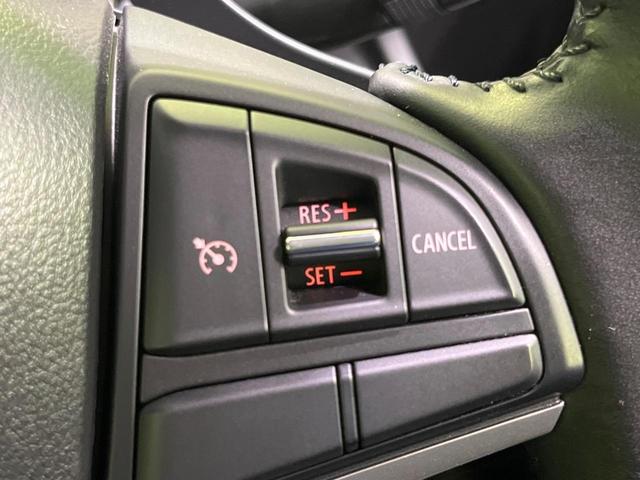 【クルーズコントロール】高速道路もラクラク走行。アクセルを離しても一定速度で走行ができ、長距離運転時の負担を軽減！加速・減速も簡単なスイッチ操作で調整できます。