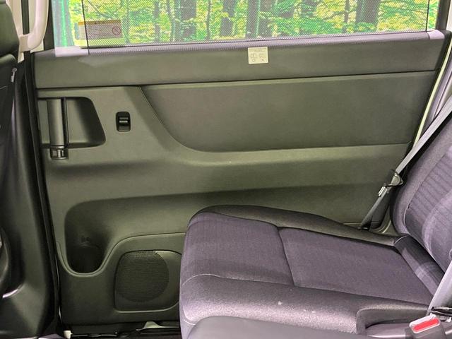 セレナ e-パワー ハイウェイスターV 両側電動スライド 純正12.3インチナビ フリップダウンモニター アラウンドビューモニター 寒冷地仕様 衝突被害軽減システム プロパイロット 禁煙車 LEDヘッド ETC 純正16インチアルミ(26枚目)