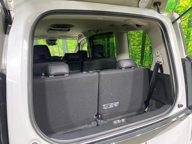 セレナ e-パワー ハイウェイスターV 両側電動スライド 純正12.3インチナビ フリップダウンモニター アラウンドビューモニター 寒冷地仕様 衝突被害軽減システム プロパイロット 禁煙車 LEDヘッド ETC 純正16インチアルミ(39枚目)