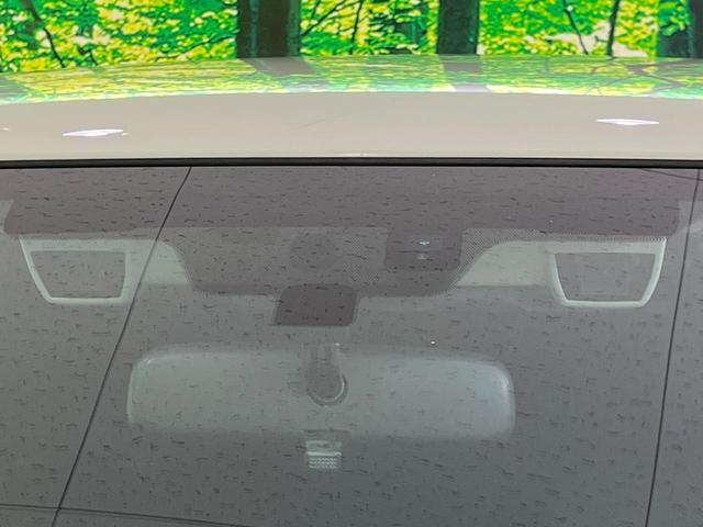 ＸＶ ２．０ｉ－Ｌ　アイサイト　４ＷＤ　ＳＤナビ　バックカメラ　衝突被害軽減システム　レーダークルーズ　禁煙車　パワーシート　スマートキー　ＨＩＤヘッド　ＥＴＣ　オートライト　デュアルエアコン　純正１７インチアルミ（3枚目）