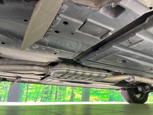 ＸＶ ２．０ｉ－Ｌ　アイサイト　４ＷＤ　ＳＤナビ　バックカメラ　衝突被害軽減システム　レーダークルーズ　禁煙車　パワーシート　スマートキー　ＨＩＤヘッド　ＥＴＣ　オートライト　デュアルエアコン　純正１７インチアルミ（22枚目）