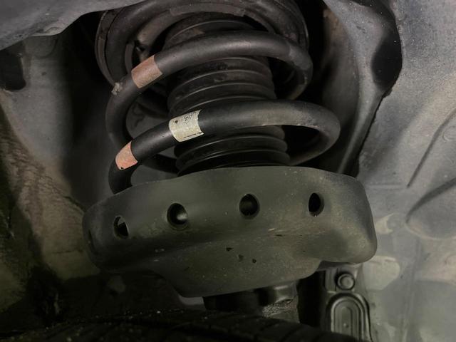 ＸＶ ２．０ｉ－Ｌ　アイサイト　４ＷＤ　ＳＤナビ　バックカメラ　衝突被害軽減システム　レーダークルーズ　禁煙車　パワーシート　スマートキー　ＨＩＤヘッド　ＥＴＣ　オートライト　デュアルエアコン　純正１７インチアルミ（58枚目）