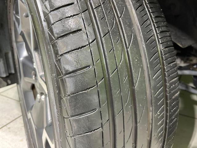 ＸＶ ２．０ｉ－Ｌ　アイサイト　４ＷＤ　ＳＤナビ　バックカメラ　衝突被害軽減システム　レーダークルーズ　禁煙車　パワーシート　スマートキー　ＨＩＤヘッド　ＥＴＣ　オートライト　デュアルエアコン　純正１７インチアルミ（60枚目）