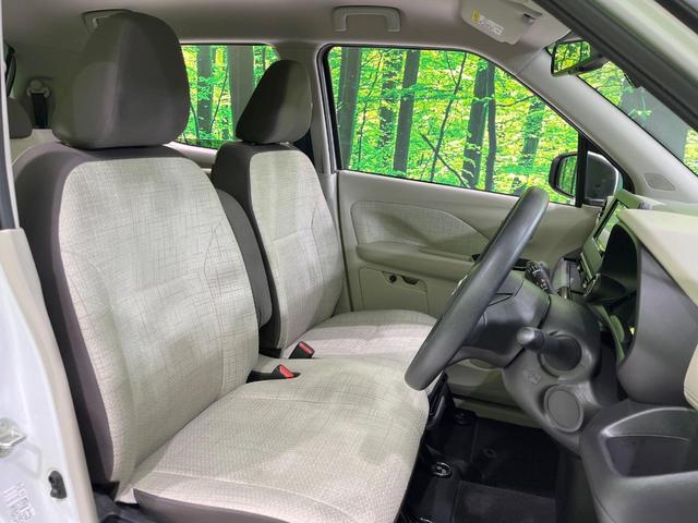 運転席シート廻りは使用感も少なく、良好な状態となっています。丁寧に使われていたことがよくわかりますね。