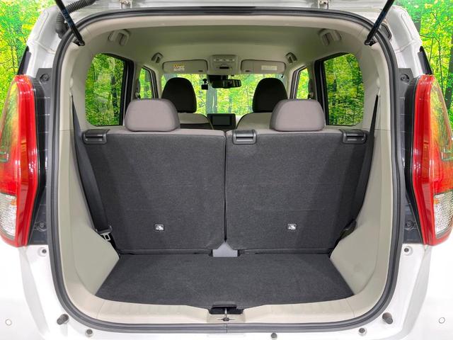普段のお買い物や通勤、送迎等に十分な荷室スペースを確保しております。セカンドシートを倒すと、大きな荷物の積載も可能です♪