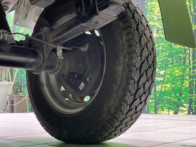 お車を安心してお乗りいただく為には、足回りの定期点検が欠かせません。サービスサポート（有償保証）では無料点検もご提供しており、安心のカーライフをお過ごしいただけるサポート体制が整っています。