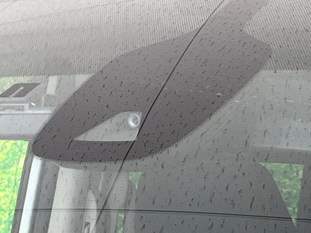 セレナ ハイウェイスターＶ　両側電動ドア　全周囲カメラ　衝突被害軽減システム　レーダークルーズ　禁煙車　ドラレコ　スマートキー　ＬＥＤヘッド　ビルトインＥＴＣ　純正１６インチアルミ　パークアシスト　車線逸脱警報　オートライト（3枚目）