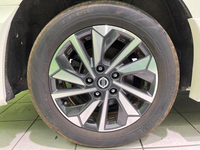 セレナ ハイウェイスターＶ　両側電動ドア　全周囲カメラ　衝突被害軽減システム　レーダークルーズ　禁煙車　ドラレコ　スマートキー　ＬＥＤヘッド　ビルトインＥＴＣ　純正１６インチアルミ　パークアシスト　車線逸脱警報　オートライト（22枚目）