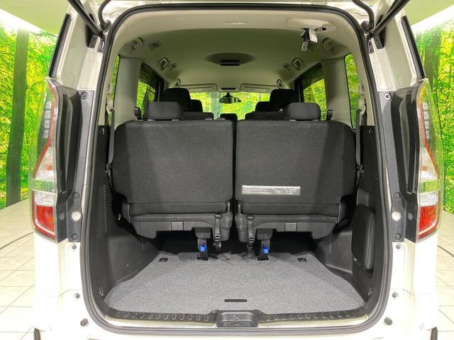 セレナ ハイウェイスターＶ　両側電動ドア　全周囲カメラ　衝突被害軽減システム　レーダークルーズ　禁煙車　ドラレコ　スマートキー　ＬＥＤヘッド　ビルトインＥＴＣ　純正１６インチアルミ　パークアシスト　車線逸脱警報　オートライト（32枚目）