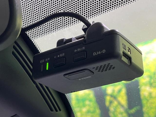 セレナ ハイウェイスターＶ　両側電動ドア　全周囲カメラ　衝突被害軽減システム　レーダークルーズ　禁煙車　ドラレコ　スマートキー　ＬＥＤヘッド　ビルトインＥＴＣ　純正１６インチアルミ　パークアシスト　車線逸脱警報　オートライト（68枚目）