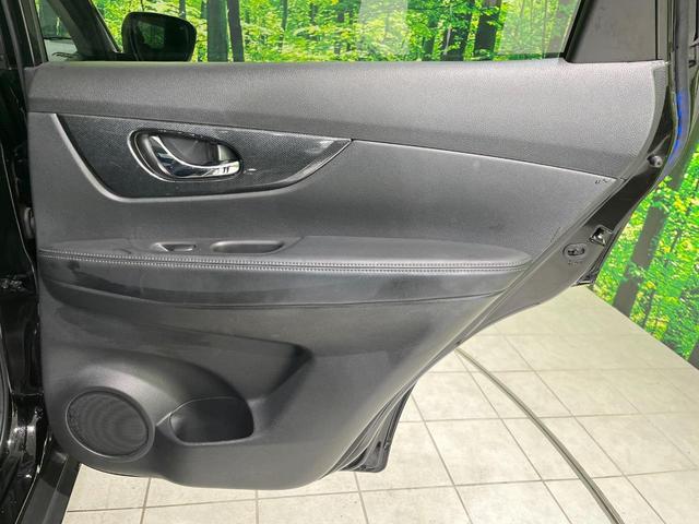 エクストレイル ２０Ｘ　４ＷＤ　メーカーナビ　アラウンドビューモニター　禁煙　スマートキー　ＬＥＤヘッド　ルーフレール　ビルトインＥＴＣ　クルコン　シートヒーター　純正１７インチアルミ　オートライト　デュアルエアコン（33枚目）