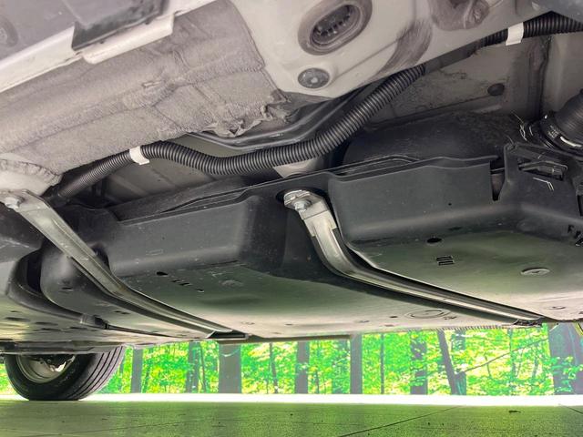 ハリアーハイブリッド Ｚ　レザーパッケージ　４ＷＤ　純正１２．３インチナビ　パノラマルーフ　全周囲カメラ　ＪＢＬサウンド　衝突被害軽減システム　レーダークルーズ　禁煙車　電動リアゲート　黒革シート　前席シートエアコン　ドラレコ　ＬＥＤヘッド（30枚目）