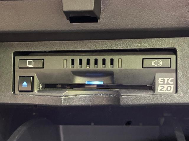 アルファードハイブリッド Ｘ　４ＷＤ　両側電動スライド　純正９型ディスプレイオーディオ　バックカメラ　ＪＢＬサウンド　寒冷地仕様　１００Ｖ電源　衝突被害軽減システム　レーダークルーズ　禁煙車　ドラレコ　ＬＥＤヘッド（71枚目）