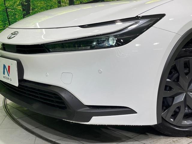 プリウス Ｘ　純正８型ディスプレイオーディオ　バックカメラ　衝突被害軽減システム　レーダークルーズ　禁煙車　ドラレコ　ＬＥＤヘッド　ＥＴＣ２．０　ブラインドスポットモニター　車線逸脱警報　オートエアコン（13枚目）