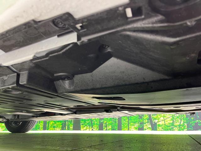 プリウス Ｘ　純正８型ディスプレイオーディオ　バックカメラ　衝突被害軽減システム　レーダークルーズ　禁煙車　ドラレコ　ＬＥＤヘッド　ＥＴＣ２．０　ブラインドスポットモニター　車線逸脱警報　オートエアコン（28枚目）