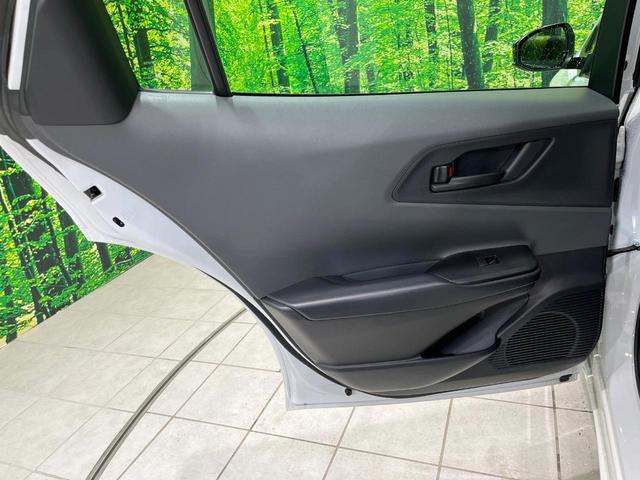 プリウス Ｘ　純正８型ディスプレイオーディオ　バックカメラ　衝突被害軽減システム　レーダークルーズ　禁煙車　ドラレコ　ＬＥＤヘッド　ＥＴＣ２．０　ブラインドスポットモニター　車線逸脱警報　オートエアコン（36枚目）