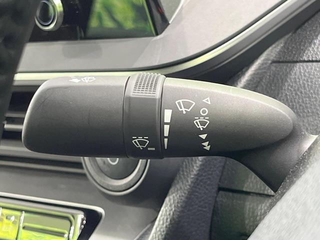 プリウス Ｘ　純正８型ディスプレイオーディオ　バックカメラ　衝突被害軽減システム　レーダークルーズ　禁煙車　ドラレコ　ＬＥＤヘッド　ＥＴＣ２．０　ブラインドスポットモニター　車線逸脱警報　オートエアコン（41枚目）